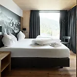Alm-lodges Montafon By Pferd Auf Wolke