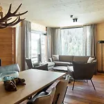 Alm-lodges Montafon By Pferd Auf Wolke شقة