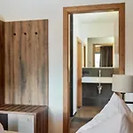 Alm-lodges Montafon By Pferd Auf Wolke غارغيلين