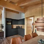 Alm-lodges Montafon By Pferd Auf Wolke غارغيلين