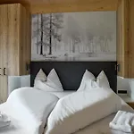 Alm-lodges Montafon By Pferd Auf Wolke *