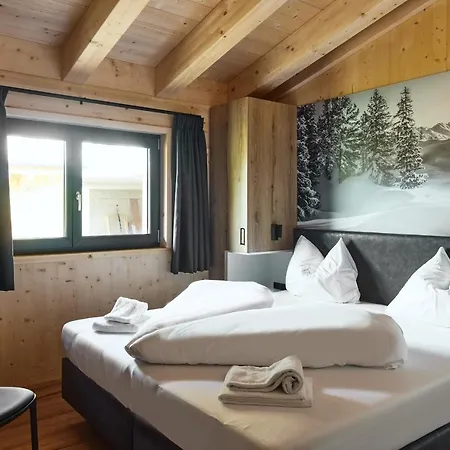 Alm-lodges Montafon By Pferd Auf Wolke