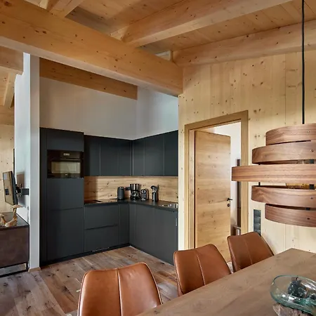 Alm-lodges Montafon By Pferd Auf Wolke غارغيلين