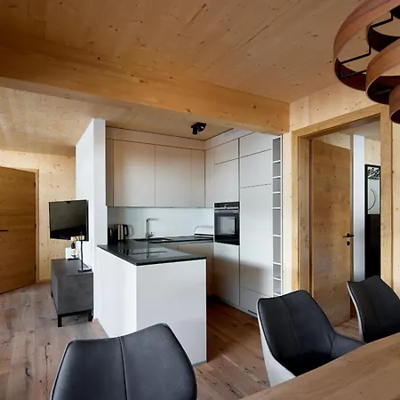 Alm-lodges Montafon By Pferd Auf Wolke غارغيلين