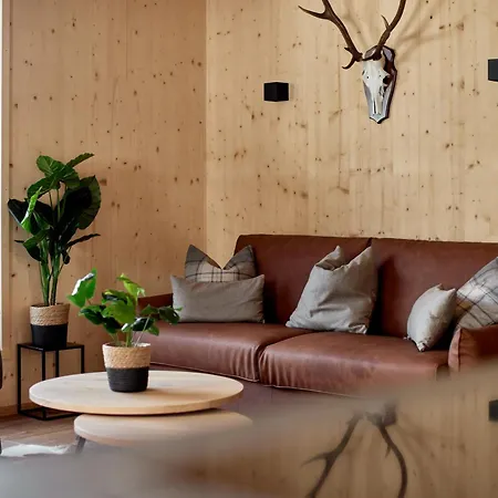 Alm-lodges Montafon By Pferd Auf Wolke غارغيلين